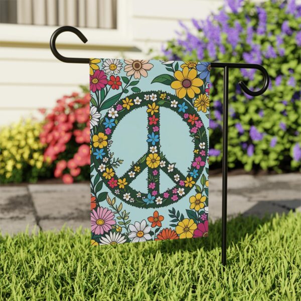 Mechenal Spring Garden Flag – Peace Sign with Floral Design