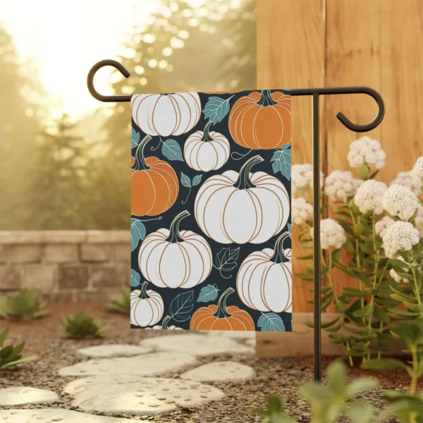 Mechenal Fall Garden Flag – Pumpkins Design