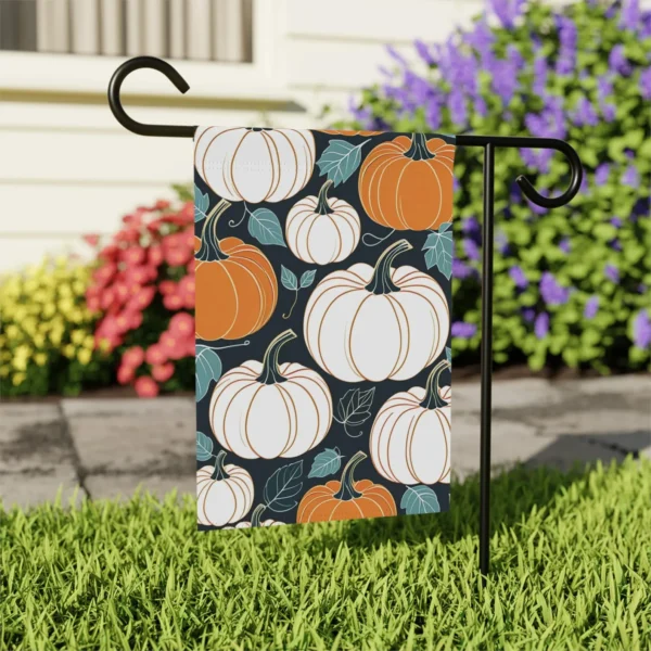 Mechenal Fall Garden Flag – Pumpkins Design